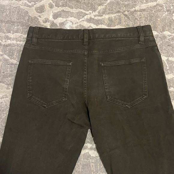 Vince Size 29 x 32 Slim Fit Green Jeans - Picture 3 of 5